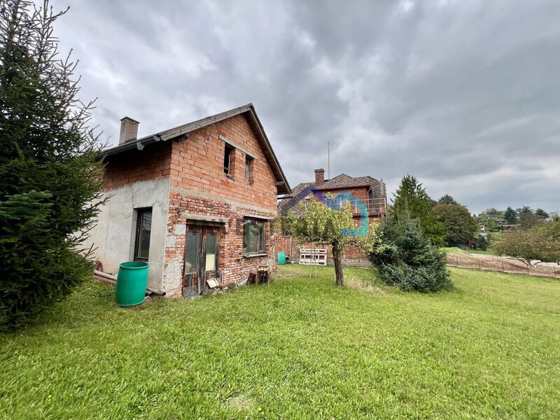 Prodej stavebního pozemku 2201 m², Červený Kostelec - Lipky